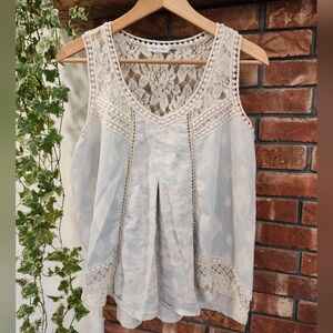 Chic Lace Detail Sleeveless Blouse - White